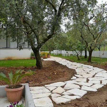Il Girasole Formia Guesthouse Rooms Bagian luar foto