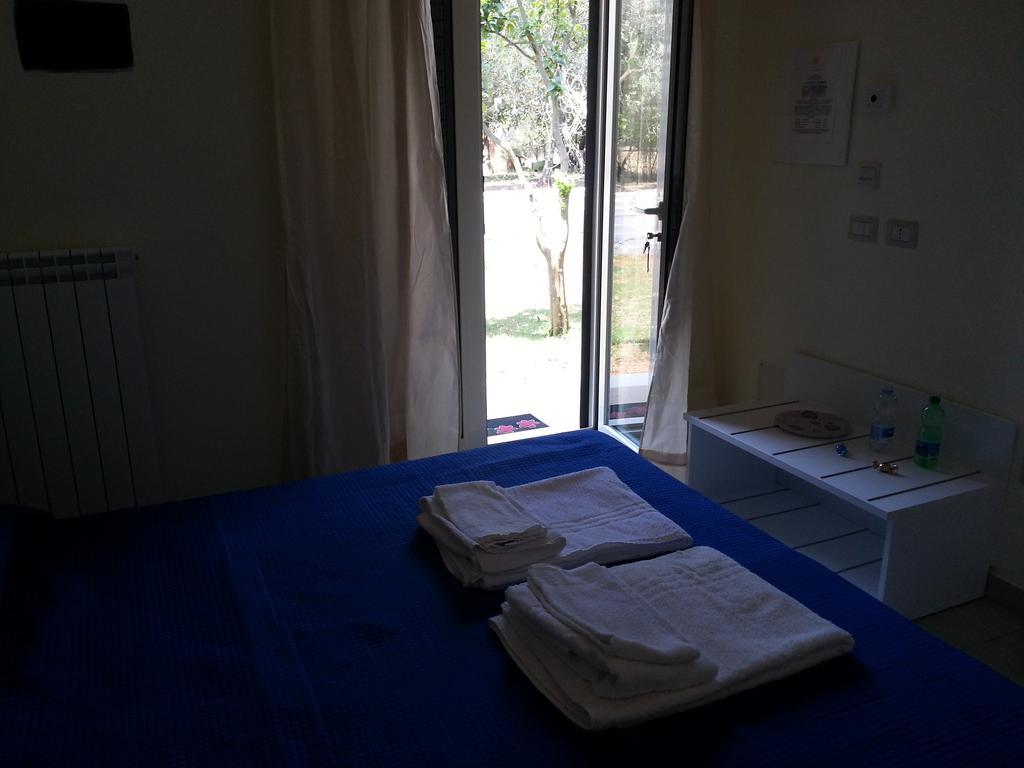 Il Girasole Formia Guesthouse Rooms Bagian luar foto