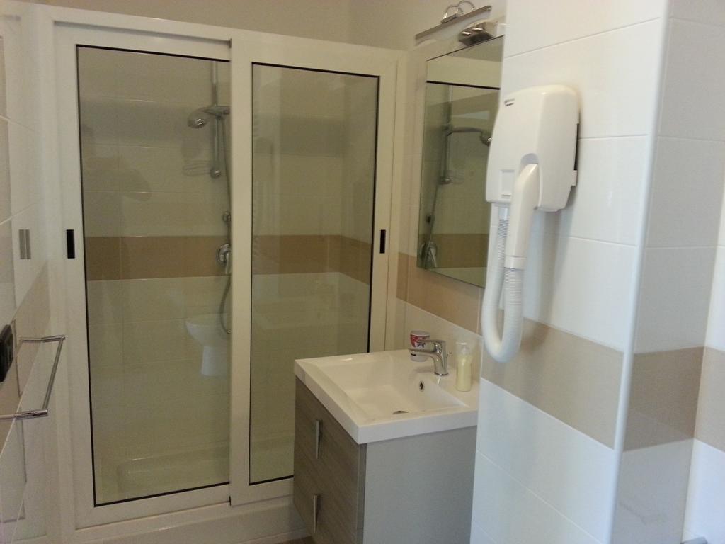 Il Girasole Formia Guesthouse Rooms Bagian luar foto