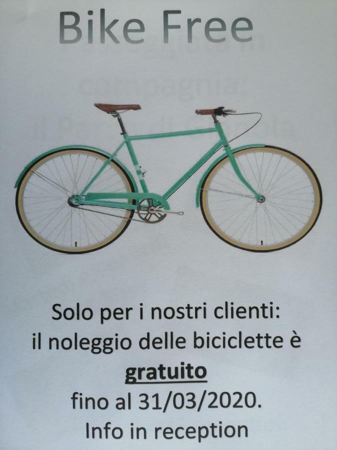 Il Girasole Formia Guesthouse Rooms Bagian luar foto